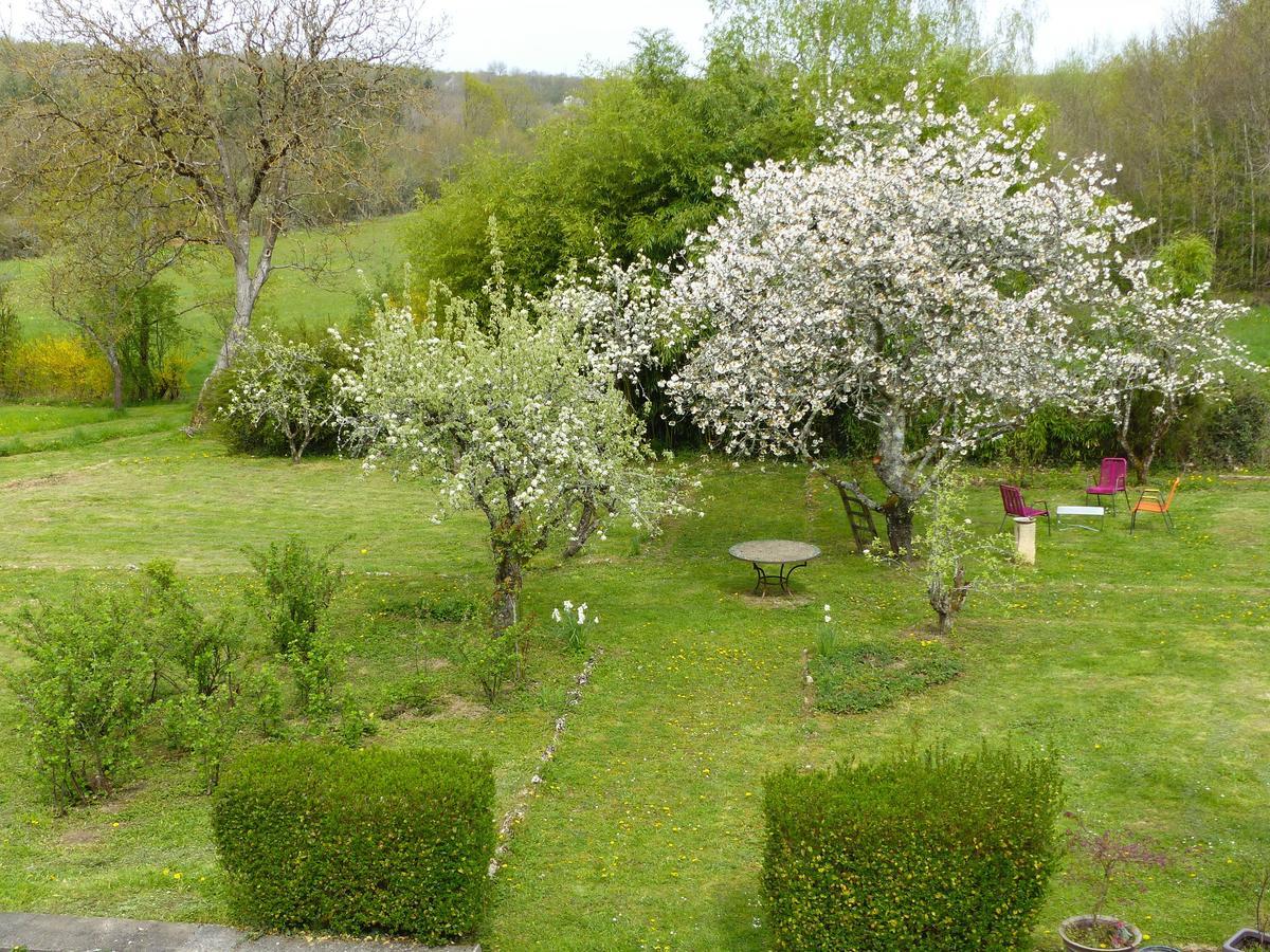 Val De La Nef Bed and Breakfast Joux-la-Ville Esterno foto