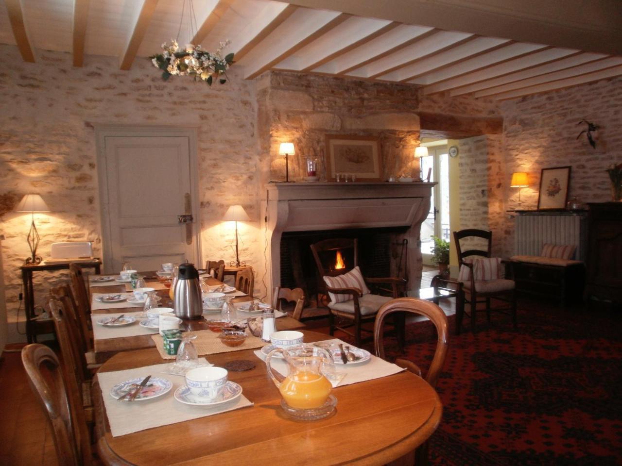 Val De La Nef Bed and Breakfast Joux-la-Ville Esterno foto