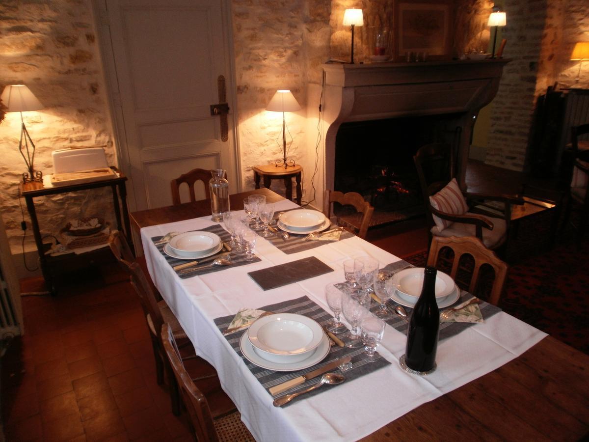 Val De La Nef Bed and Breakfast Joux-la-Ville Esterno foto